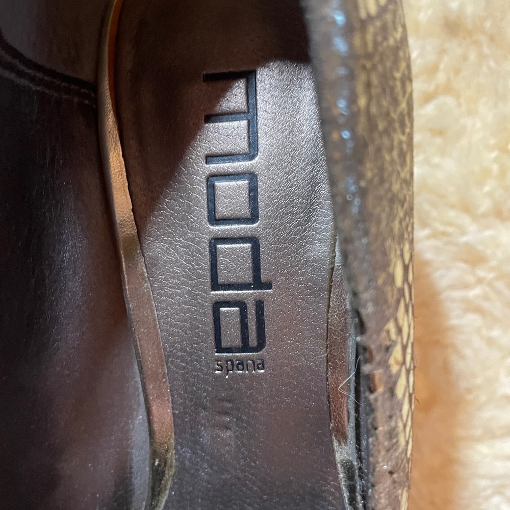 Moda Spana Brown Slip-On Loafers